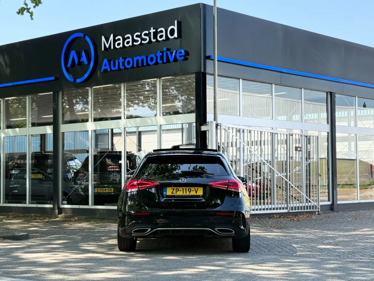 200 Business Solution AMG Automaat Pano Burmester