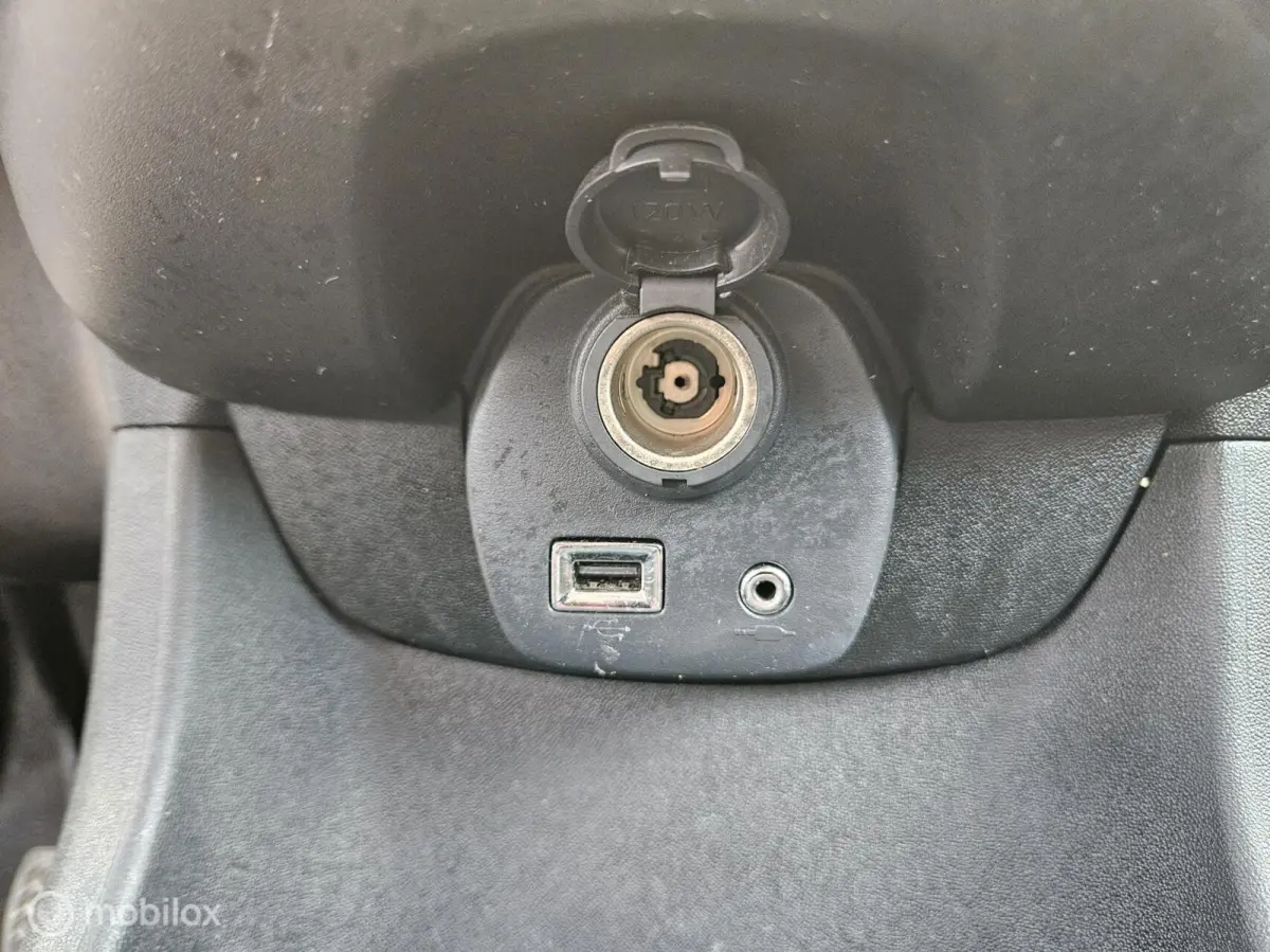 1.0 VVT-i x