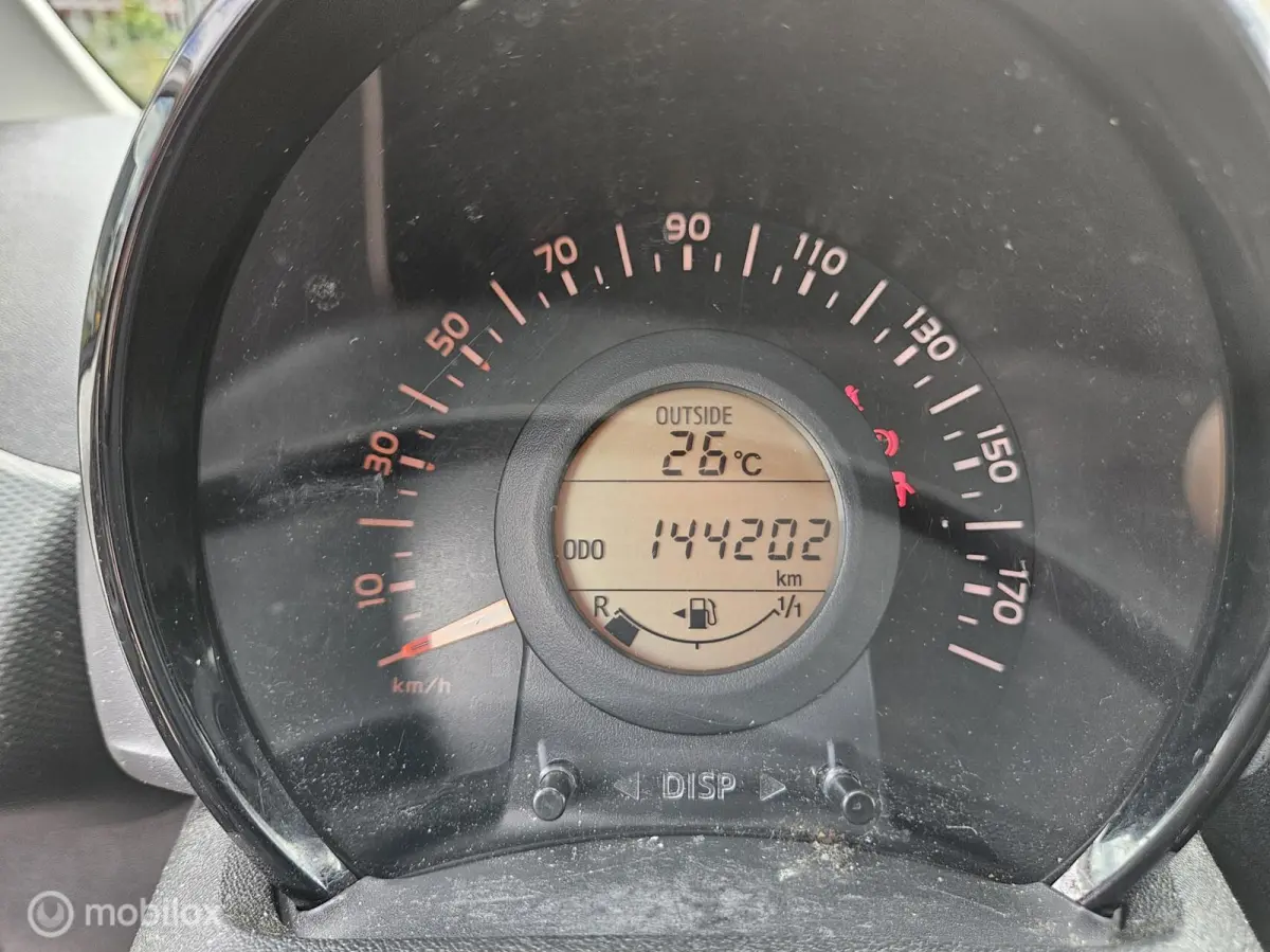 1.0 VVT-i x
