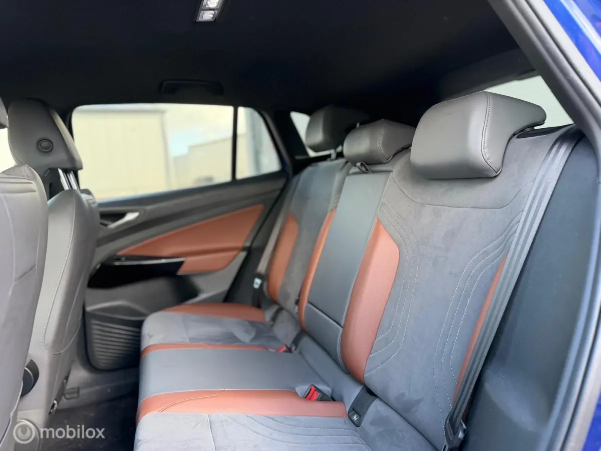 First 77 kWh |SOH89% | Trekhaak Af Fabriek | 20 Inch | Camera | Leder/Alcantara | Incl. BTW