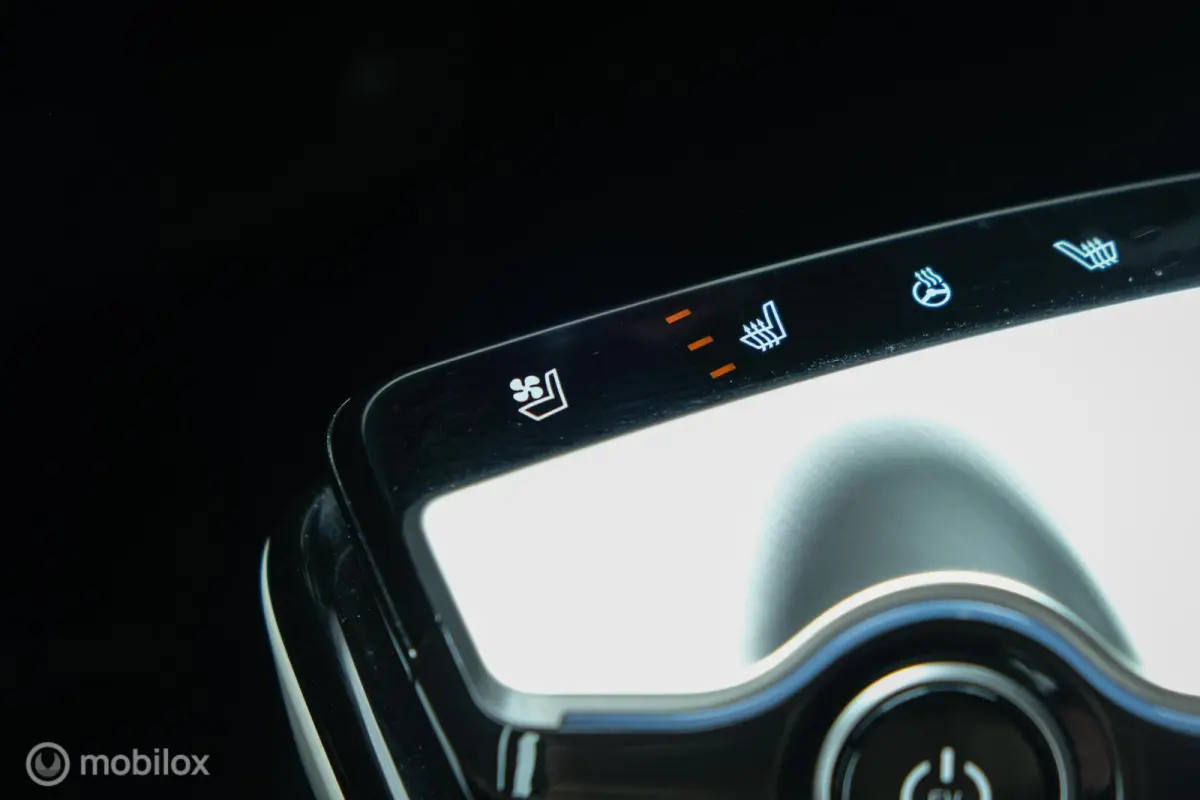 GT-Line 77.4 kWh | Adaptive Cruise | HUD | 360 camera | SOH 100% | Meridian Audio |Stoelverwarming en ventilatie | 20 inch |Stuurwielverwarming | CarPlay