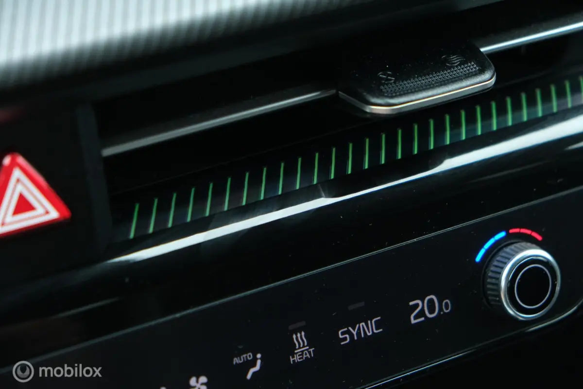 GT-Line 77.4 kWh | Adaptive Cruise | HUD | 360 camera | SOH 100% | Meridian Audio |Stoelverwarming en ventilatie | 20 inch |Stuurwielverwarming | CarPlay