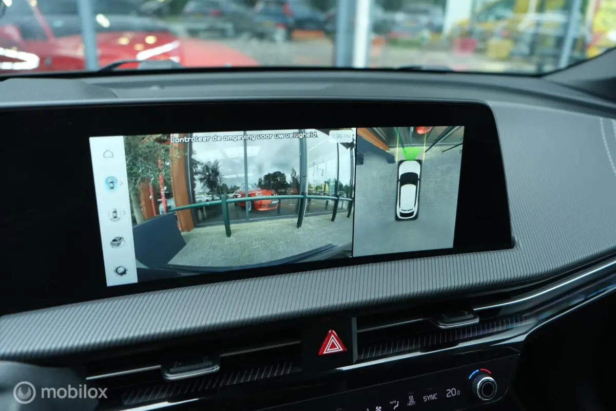GT-Line 77.4 kWh | Adaptive Cruise | HUD | 360 camera | SOH 100% | Meridian Audio |Stoelverwarming en ventilatie | 20 inch |Stuurwielverwarming | CarPlay