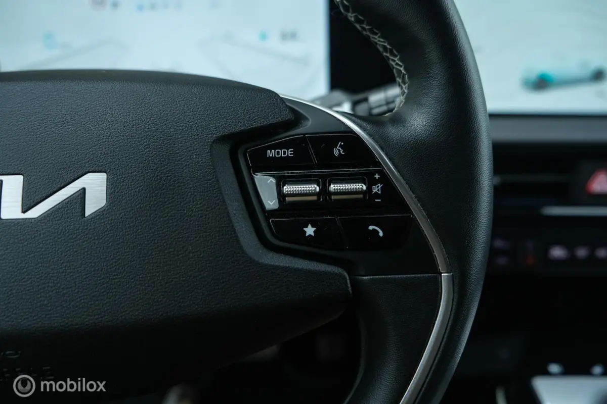 GT-Line 77.4 kWh | Adaptive Cruise | HUD | 360 camera | SOH 100% | Meridian Audio |Stoelverwarming en ventilatie | 20 inch |Stuurwielverwarming | CarPlay