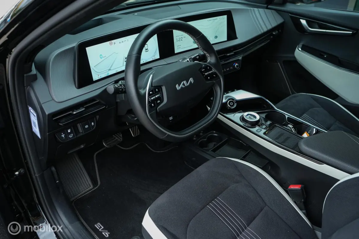 GT-Line 77.4 kWh | Adaptive Cruise | HUD | 360 camera | SOH 100% | Meridian Audio |Stoelverwarming en ventilatie | 20 inch |Stuurwielverwarming | CarPlay