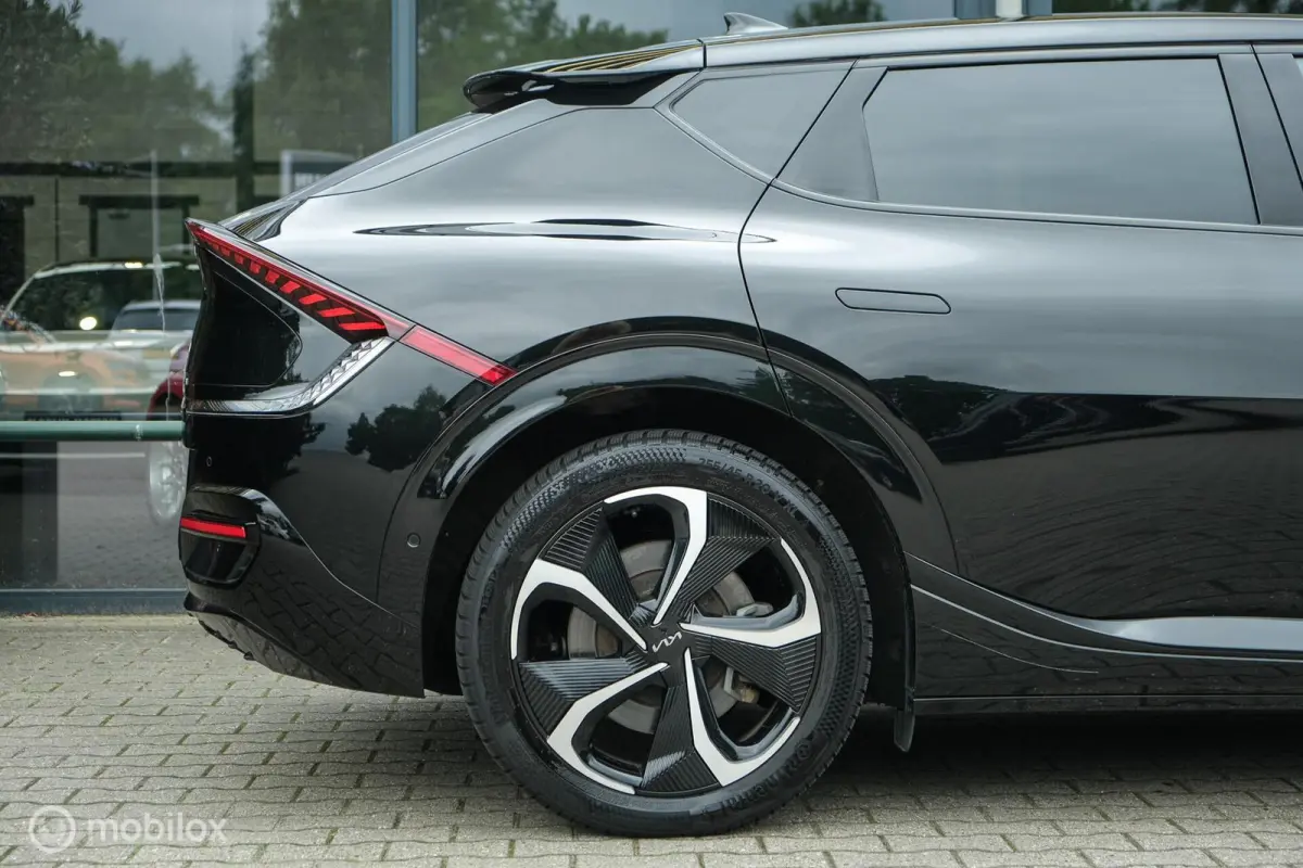 GT-Line 77.4 kWh | Adaptive Cruise | HUD | 360 camera | SOH 100% | Meridian Audio |Stoelverwarming en ventilatie | 20 inch |Stuurwielverwarming | CarPlay