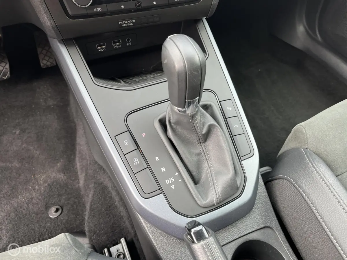 1.0 TSI Xcellence Business Intense NAVI*CRUISE*PDC*
