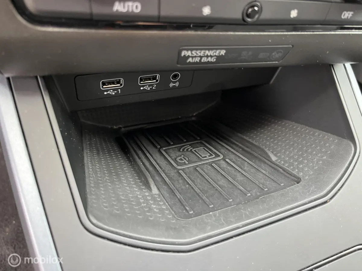 1.0 TSI Xcellence Business Intense NAVI*CRUISE*PDC*