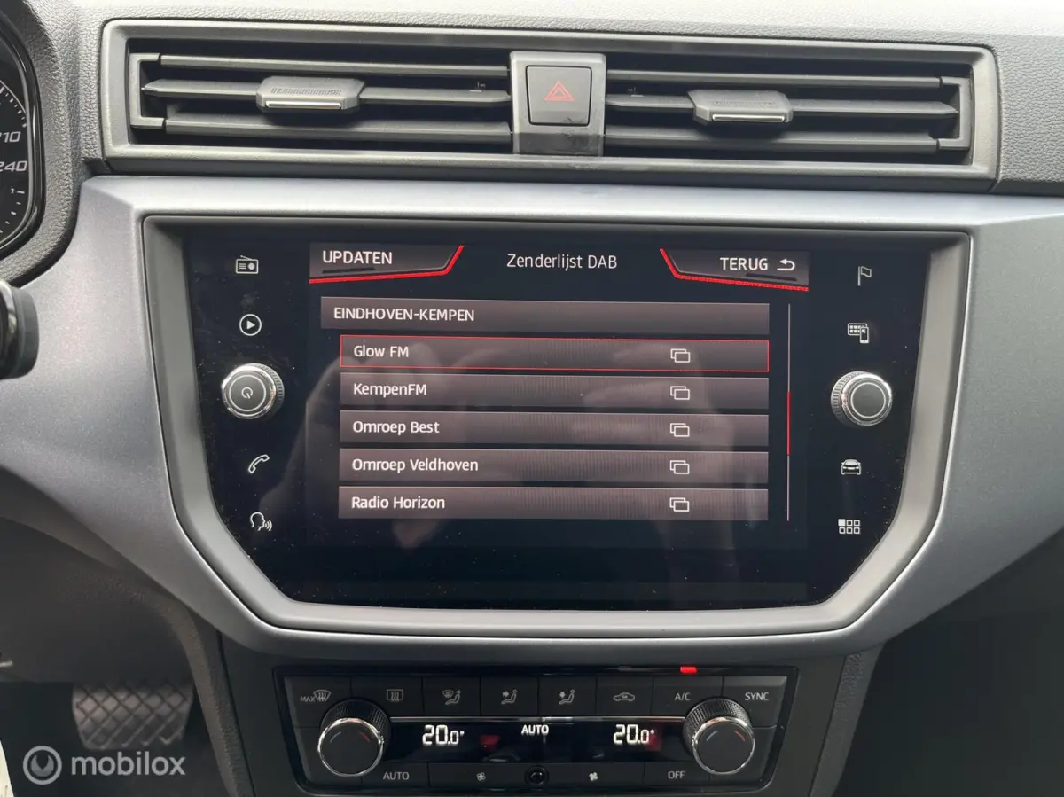 1.0 TSI Xcellence Business Intense NAVI*CRUISE*PDC*