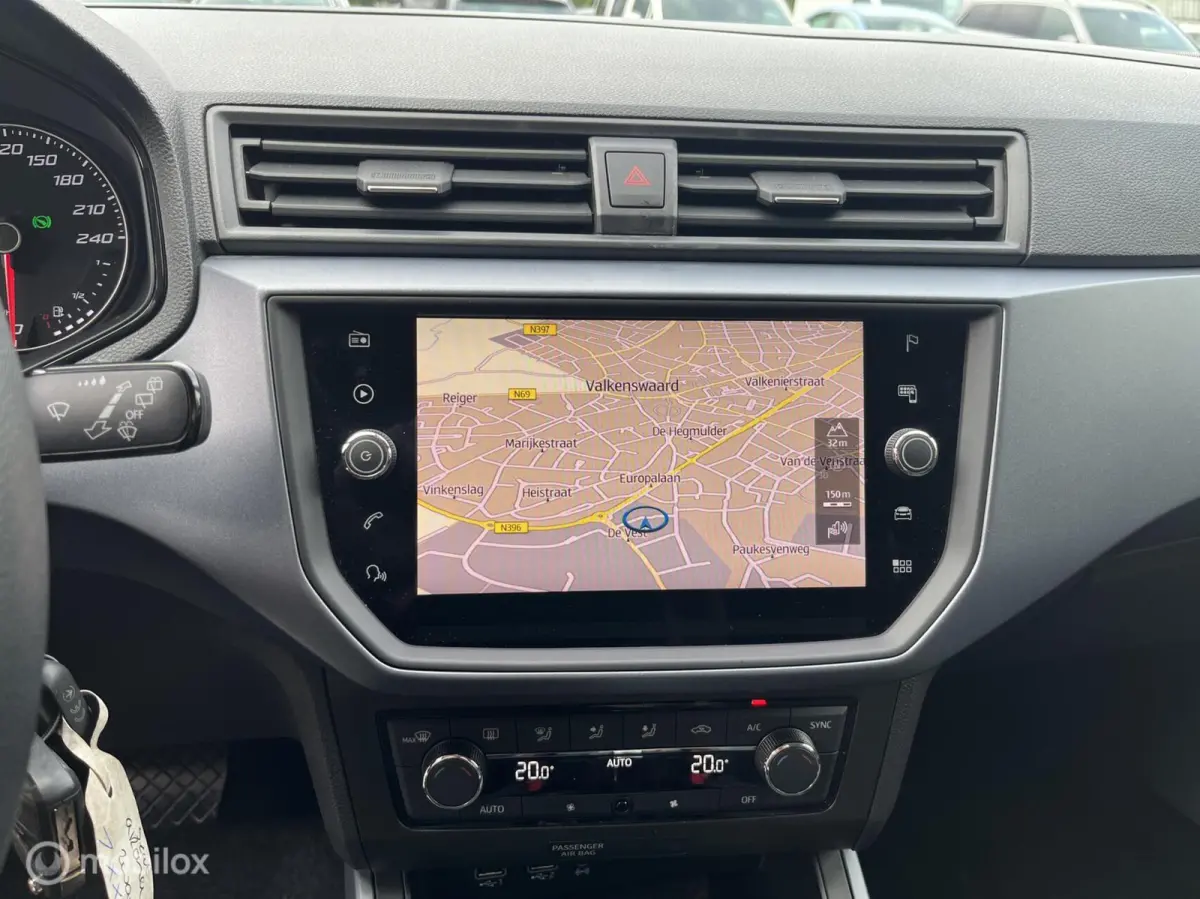 1.0 TSI Xcellence Business Intense NAVI*CRUISE*PDC*