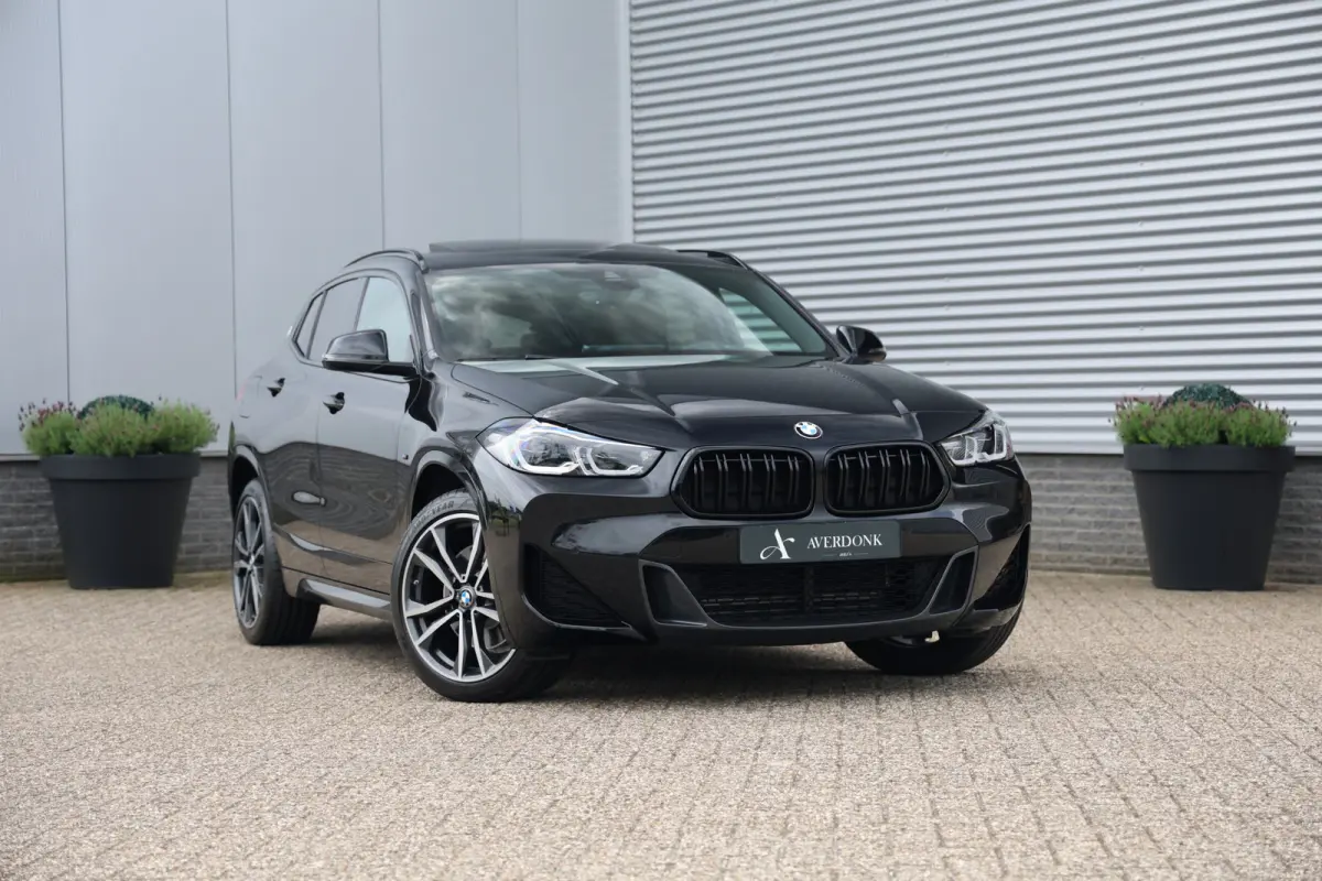 xDrive25e M-Sport Black Edition Pano|H&K|Memory|HUD|Dealerondh