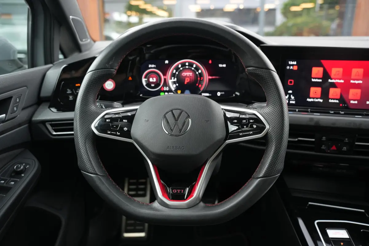 2.0 TSI GTI Pano IQ 245PK H&K
