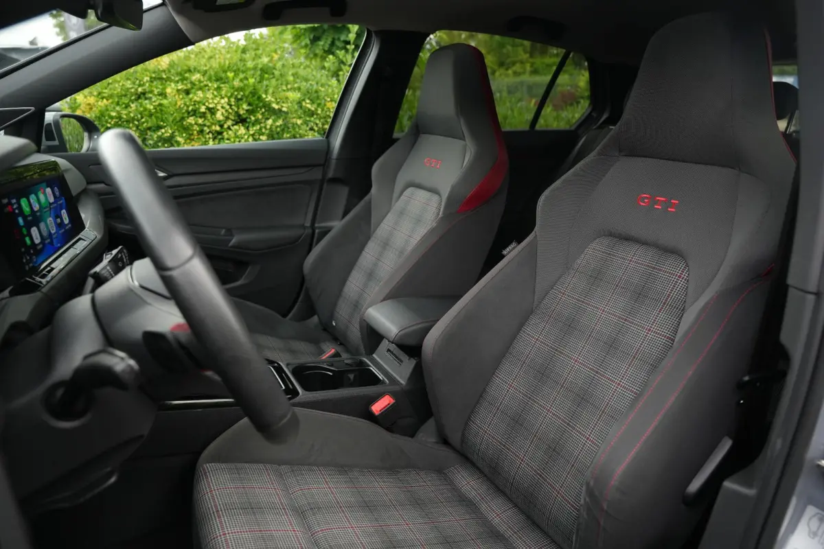 2.0 TSI GTI Pano IQ 245PK H&K