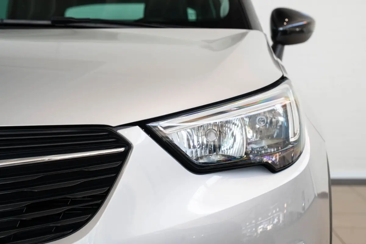 1.2 Turbo 120 Jaar Edition | Camera | Trekhaak | Climate Controle | Navigatie | Apple Carplay & Android Auto | Parkeersensoren |