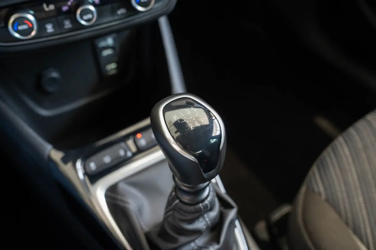 1.2 Turbo 120 Jaar Edition | Camera | Trekhaak | Climate Controle | Navigatie | Apple Carplay & Android Auto | Parkeersensoren |