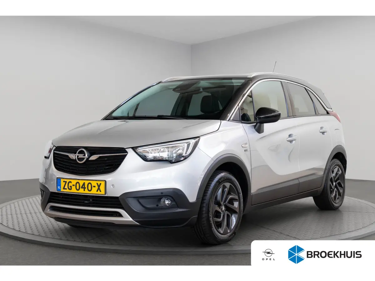 1.2 Turbo 120 Jaar Edition | Camera | Trekhaak | Climate Controle | Navigatie | Apple Carplay & Android Auto | Parkeersensoren |