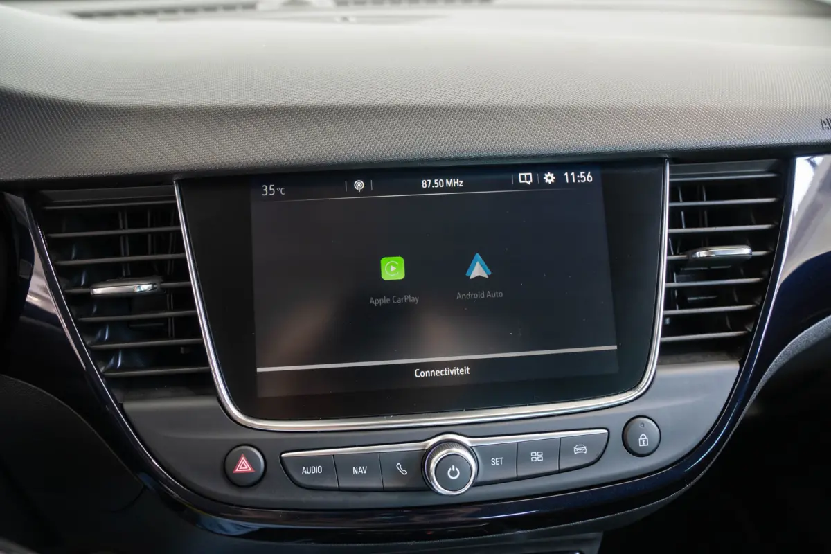 1.2 Turbo 120 Jaar Edition | Camera | Trekhaak | Climate Controle | Navigatie | Apple Carplay & Android Auto | Parkeersensoren |