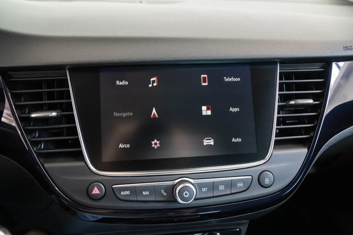 1.2 Turbo 120 Jaar Edition | Camera | Trekhaak | Climate Controle | Navigatie | Apple Carplay & Android Auto | Parkeersensoren |