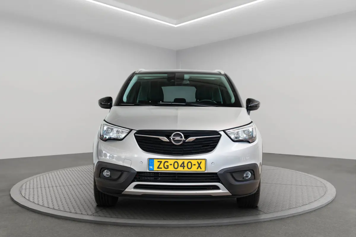 1.2 Turbo 120 Jaar Edition | Camera | Trekhaak | Climate Controle | Navigatie | Apple Carplay & Android Auto | Parkeersensoren |