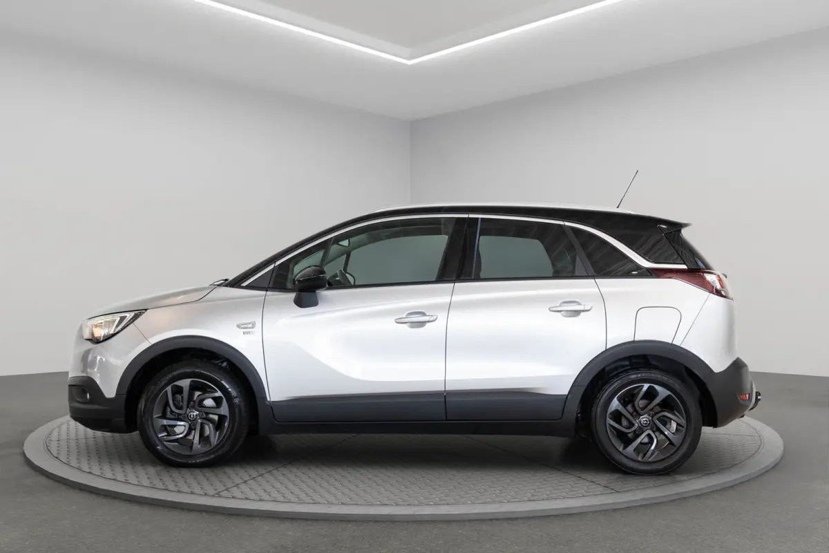 1.2 Turbo 120 Jaar Edition | Camera | Trekhaak | Climate Controle | Navigatie | Apple Carplay & Android Auto | Parkeersensoren |