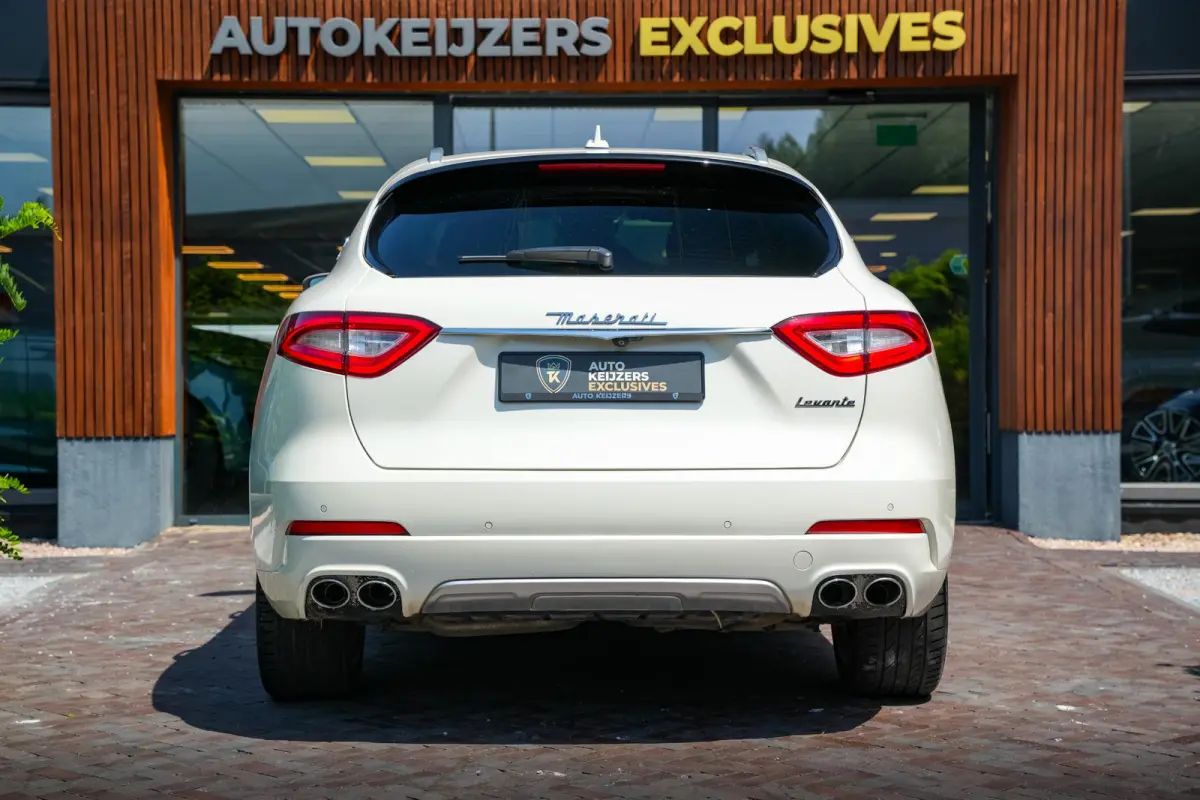 3.0 V6 D AWD GranLusso