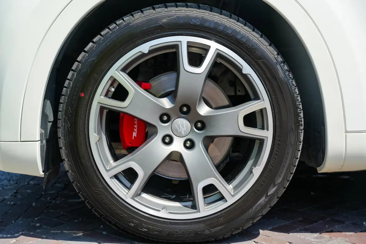 3.0 V6 D AWD GranLusso