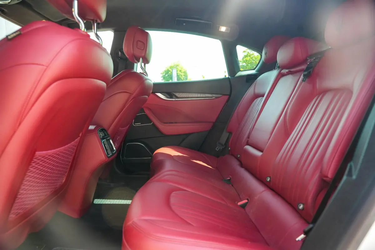 3.0 V6 D AWD GranLusso