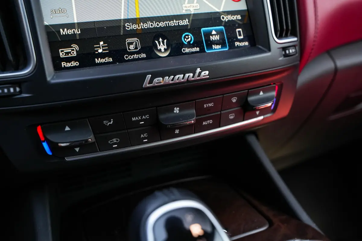 3.0 V6 D AWD GranLusso