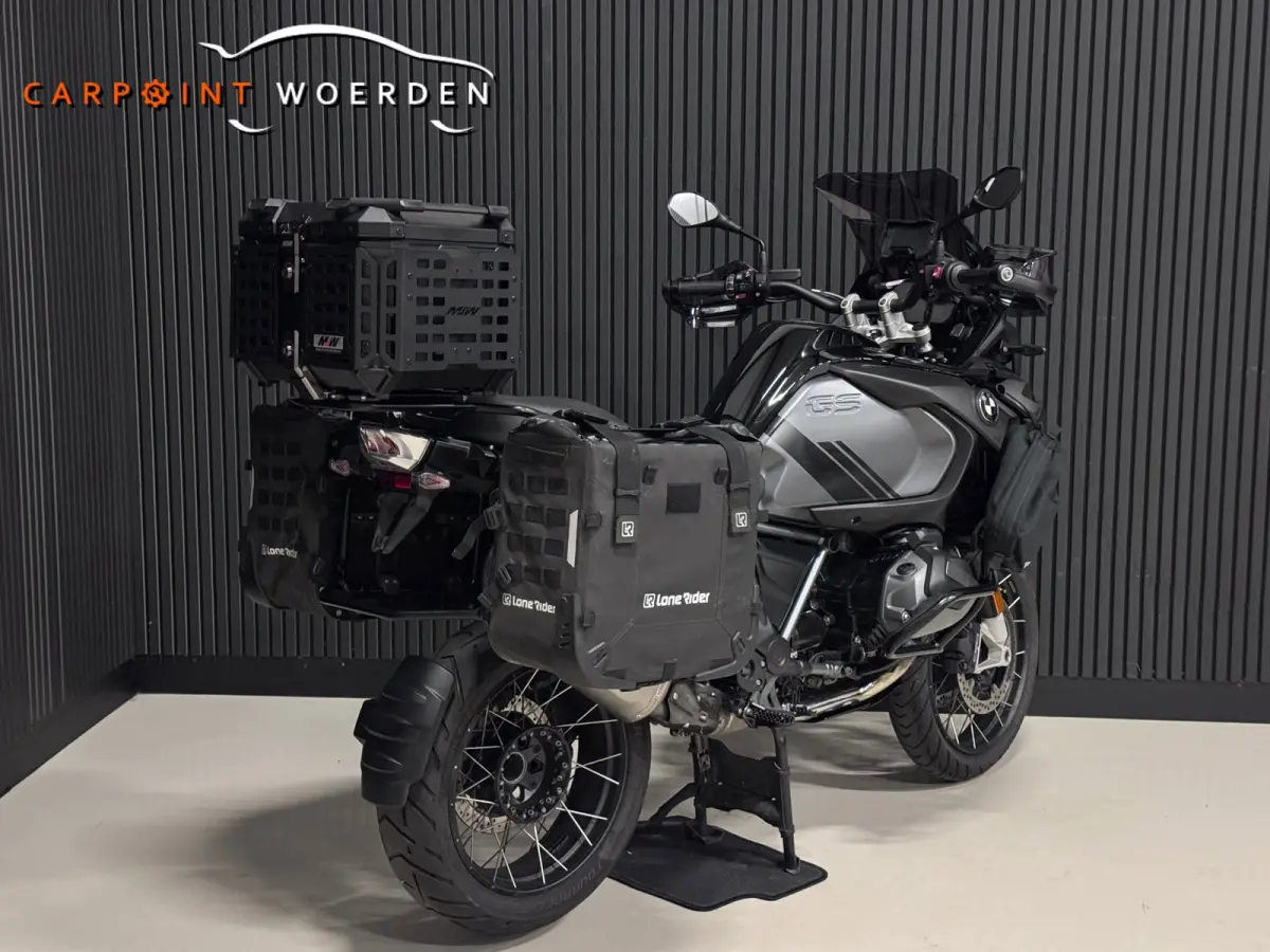 All-Road TRIPLE BLACK | AKRAPOVIC | ALLE PAKKETTEN!