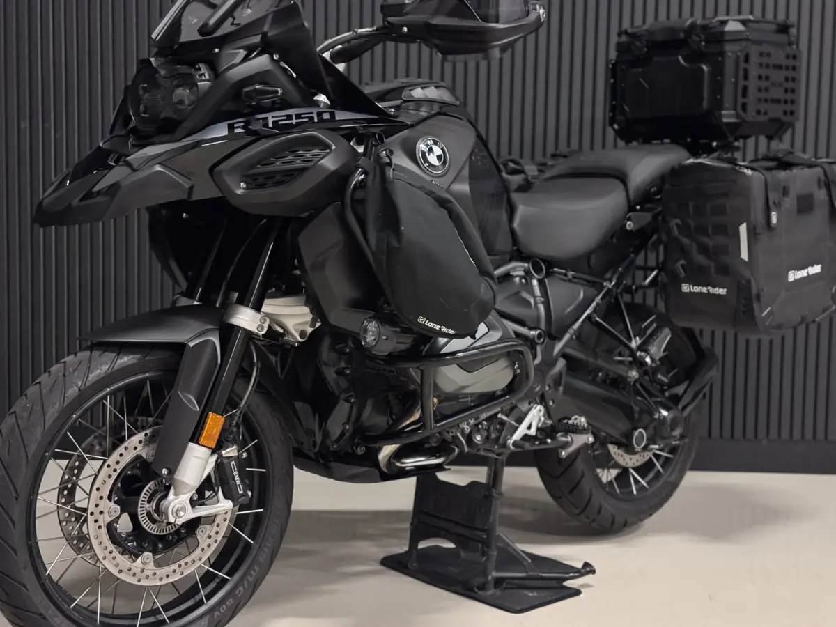 All-Road TRIPLE BLACK | AKRAPOVIC | ALLE PAKKETTEN!
