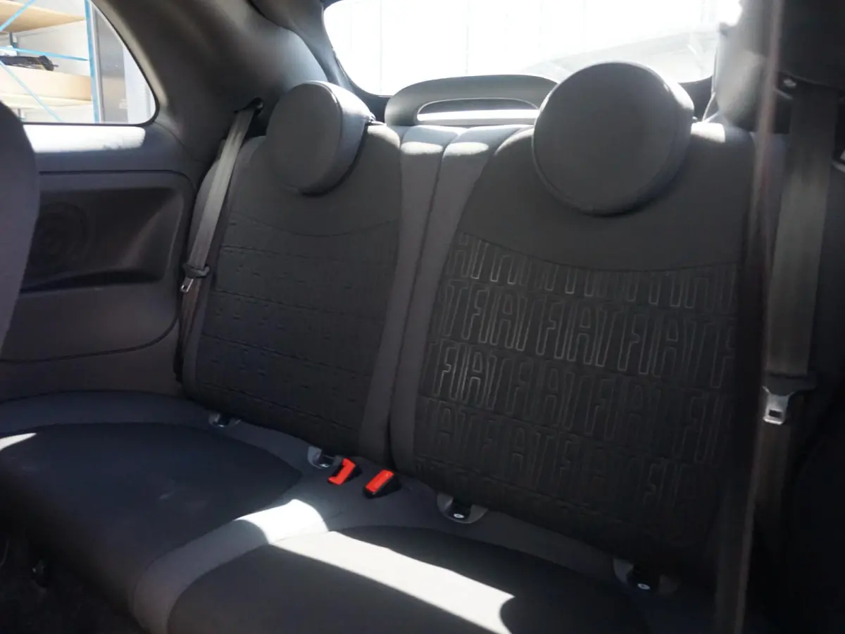 Hybrid RED | Cabrio | Airco | Cruise | PDC | Apple Carplay