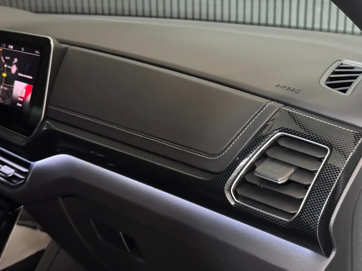 1.5 TSI 3X R-Line | IQ LIGHT | CAM | KEYLESS | FACELIFT