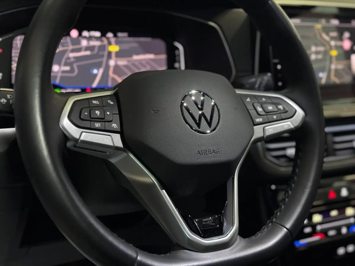 1.5 TSI 3X R-Line | IQ LIGHT | CAM | KEYLESS | FACELIFT