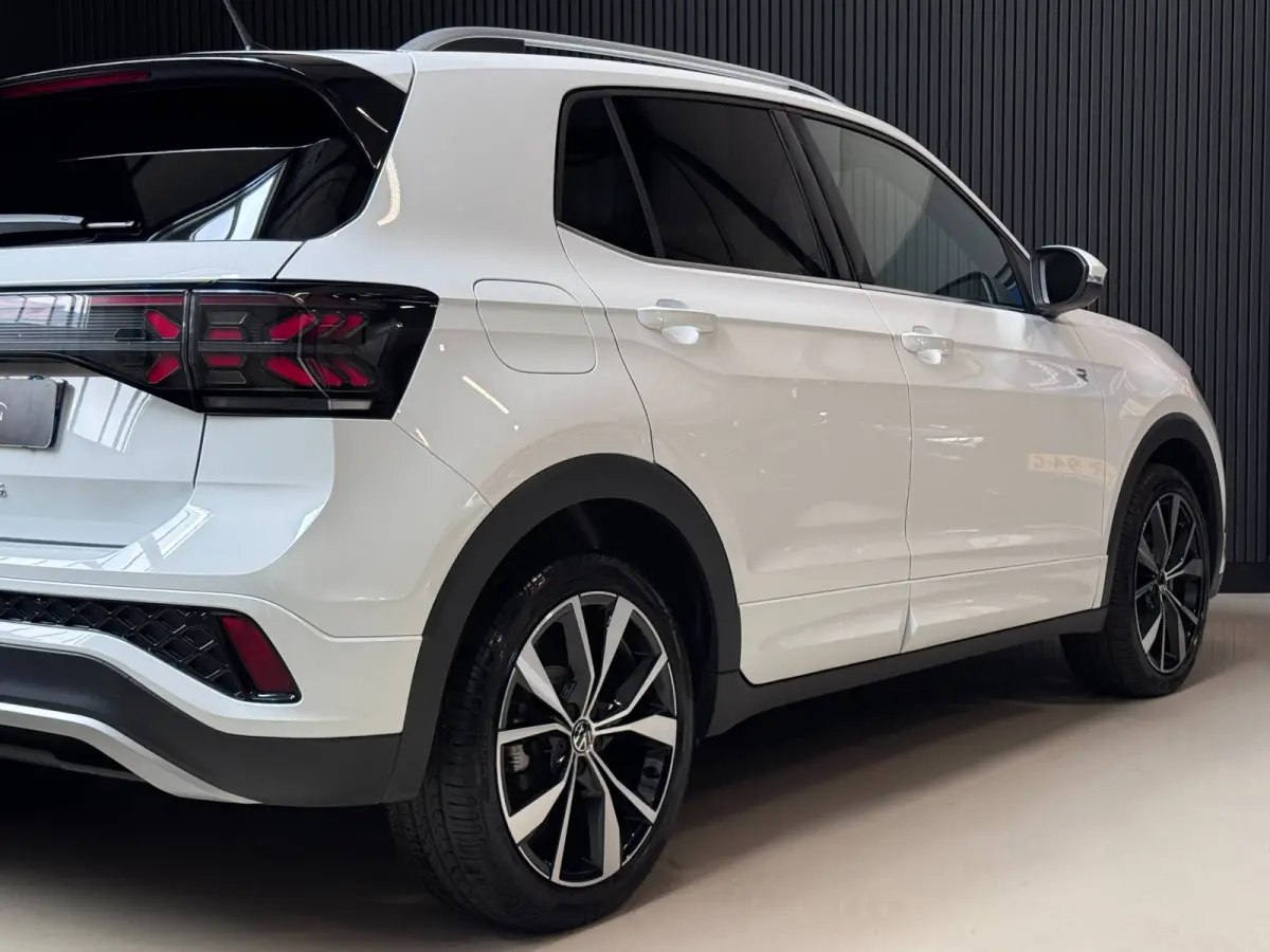 1.5 TSI 3X R-Line | IQ LIGHT | CAM | KEYLESS | FACELIFT