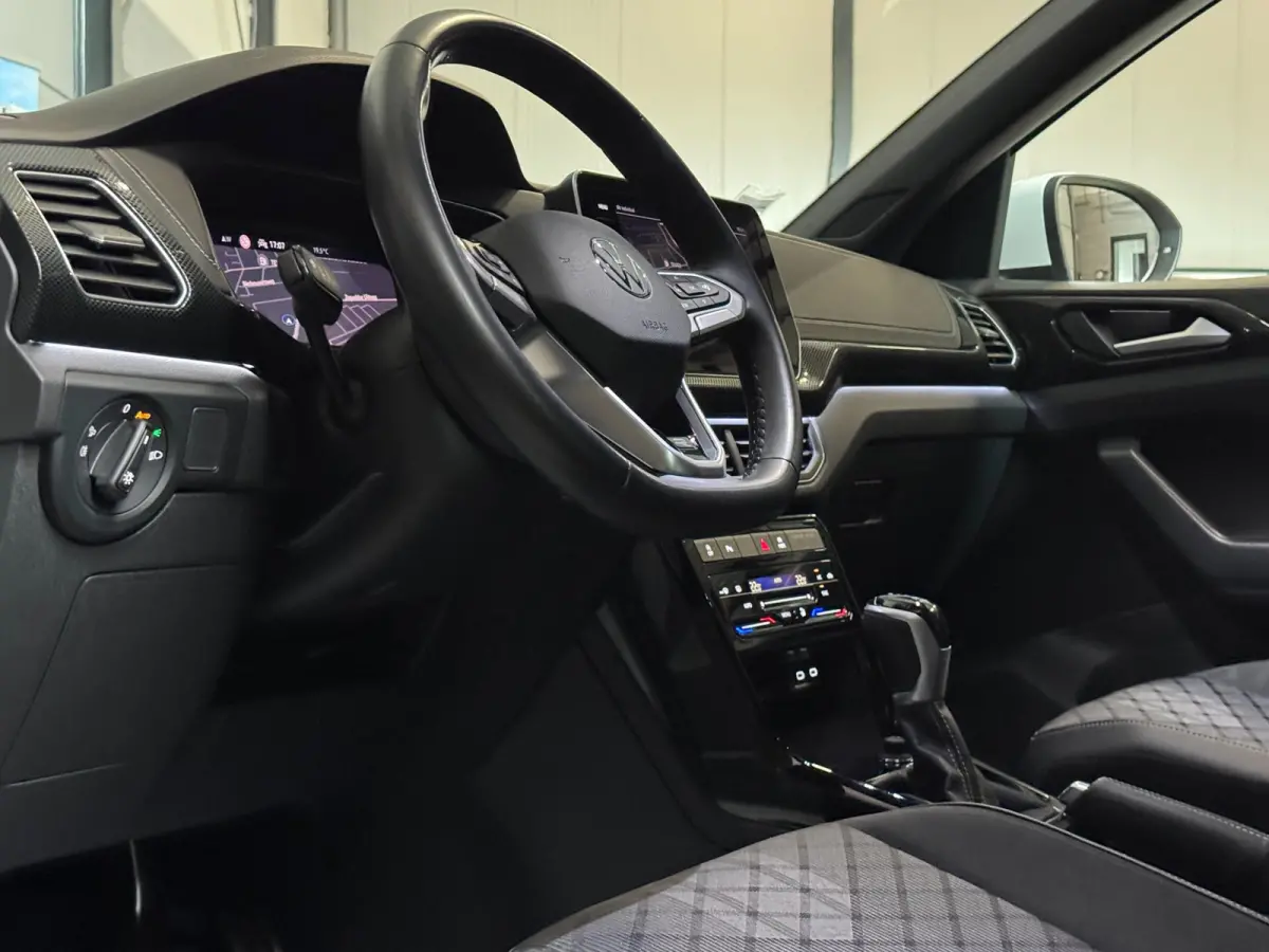 1.5 TSI 3X R-Line | IQ LIGHT | CAM | KEYLESS | FACELIFT