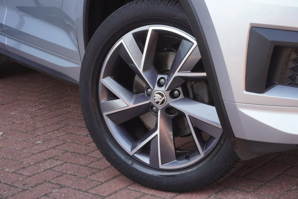 1.5 TSI Sportline Business 7PERS+Comf/Functie-Pakket+Vitrual+Led+navi+camera+Flippers = SUPER PRIJS !!