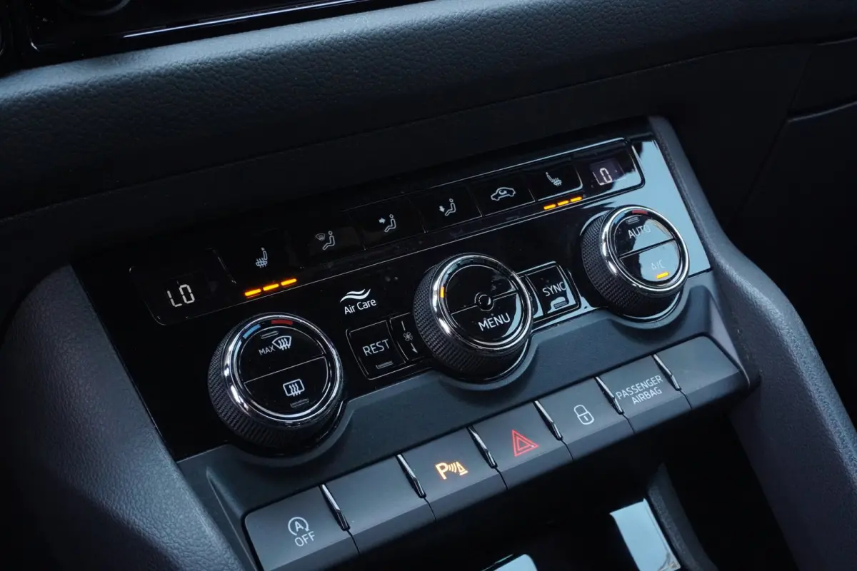1.5 TSI Sportline Business 7PERS+Comf/Functie-Pakket+Vitrual+Led+navi+camera+Flippers = SUPER PRIJS !!