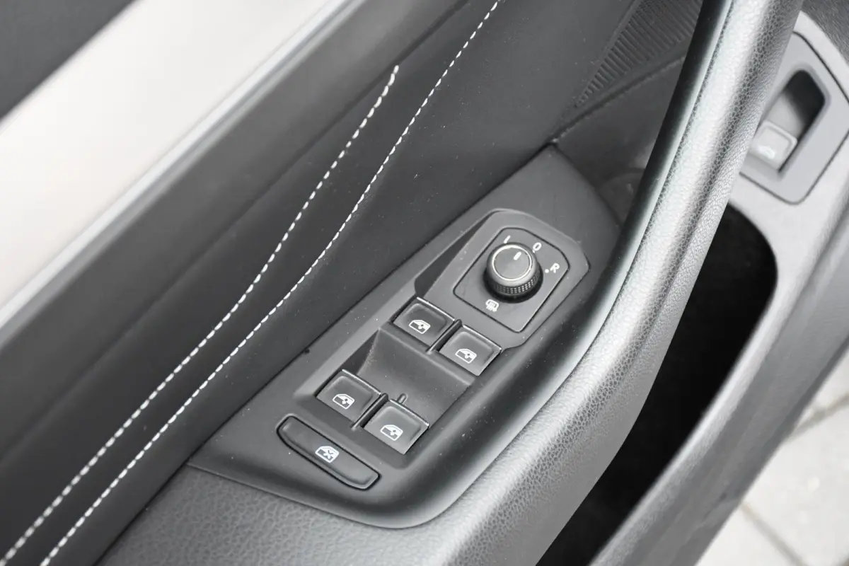 1.5 TSI Pano Trekhaak R-line Carplay