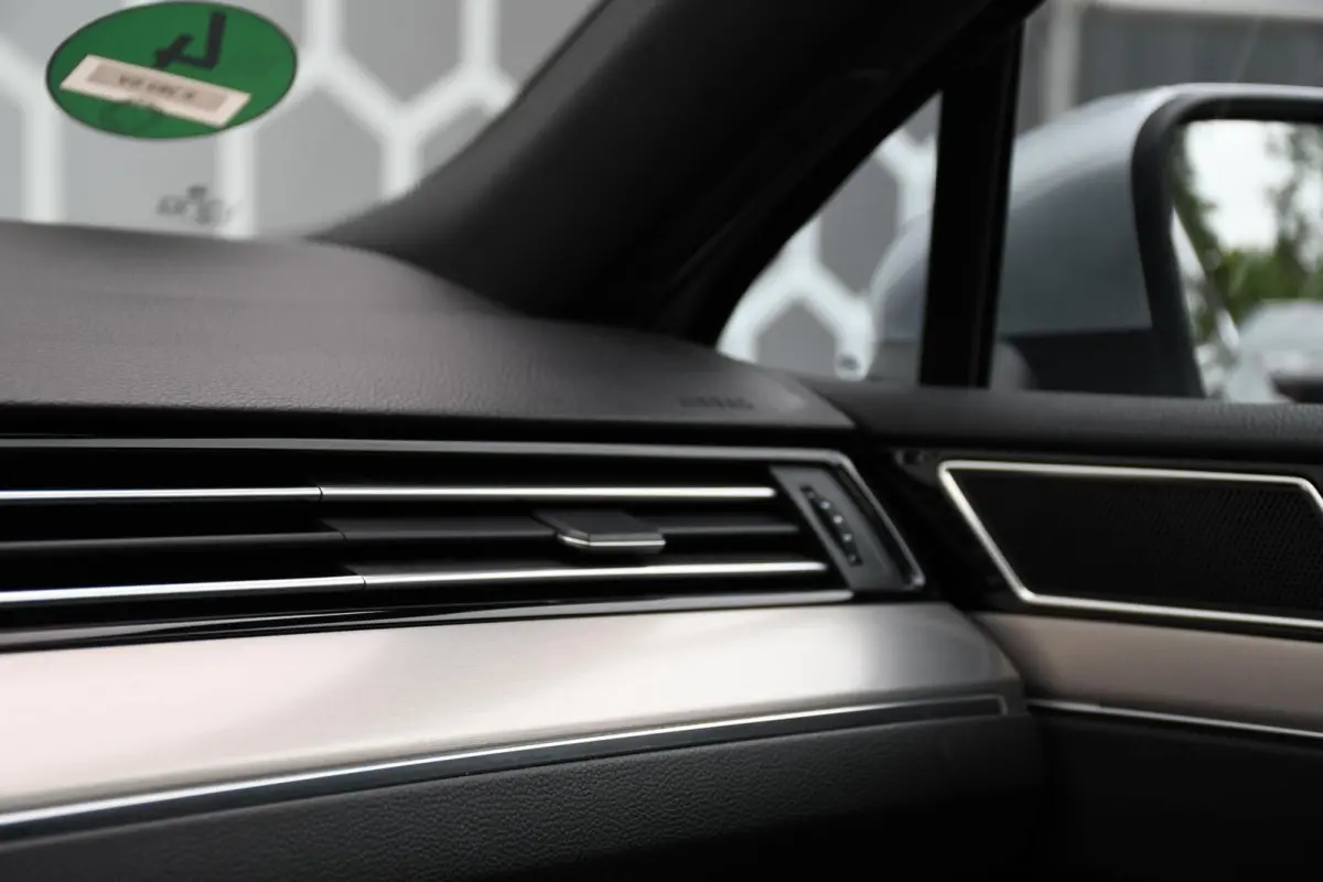 1.5 TSI Pano Trekhaak R-line Carplay