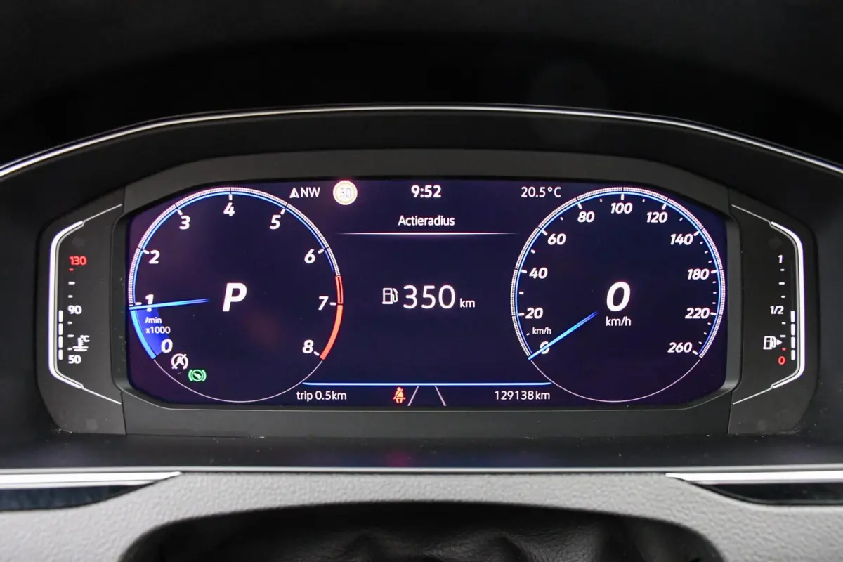 1.5 TSI Pano Trekhaak R-line Carplay
