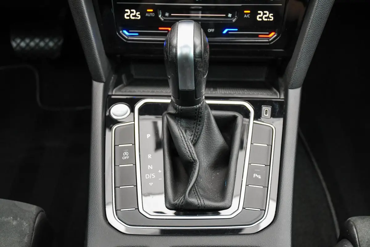 1.5 TSI Pano Trekhaak R-line Carplay