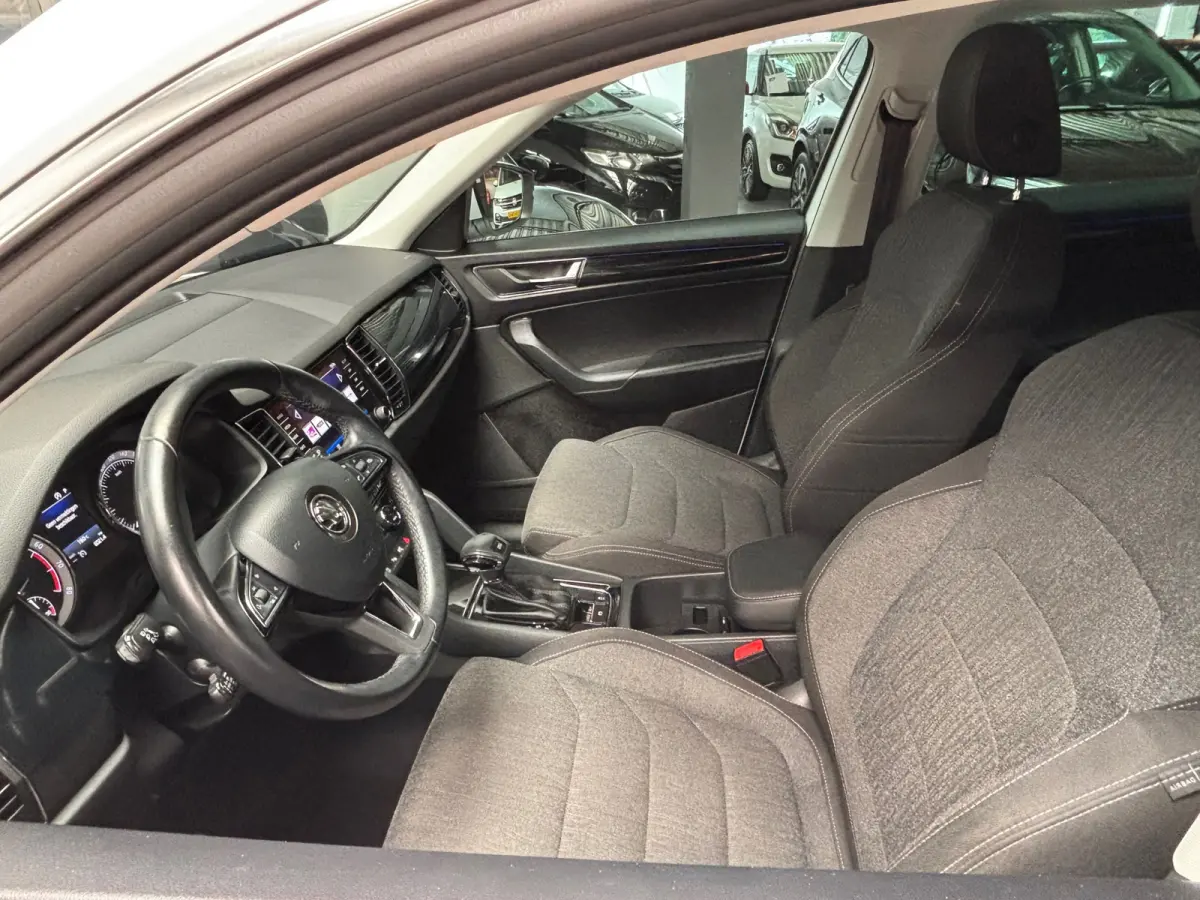 1.4 TSI ACT Style 7p. / Camera / Carplay / Stoelverwarming