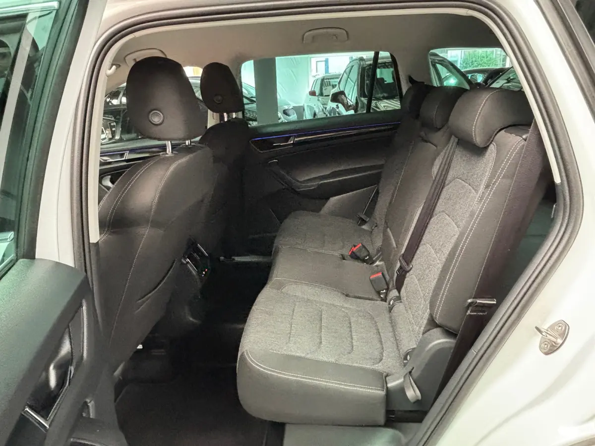 1.4 TSI ACT Style 7p. / Camera / Carplay / Stoelverwarming