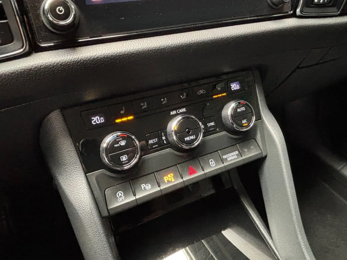 1.4 TSI ACT Style 7p. / Camera / Carplay / Stoelverwarming