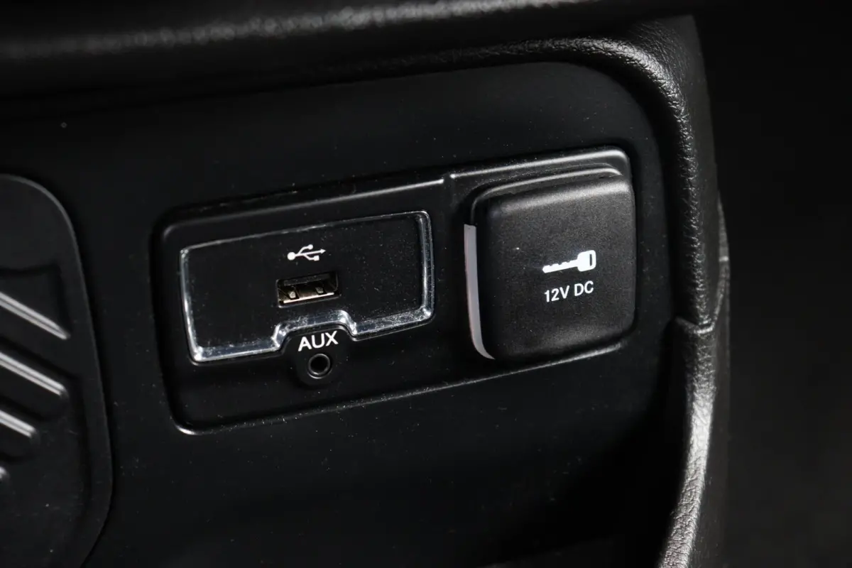 1.4 MultiAir Limited l AIRCO l NAVI l PDC l LMV