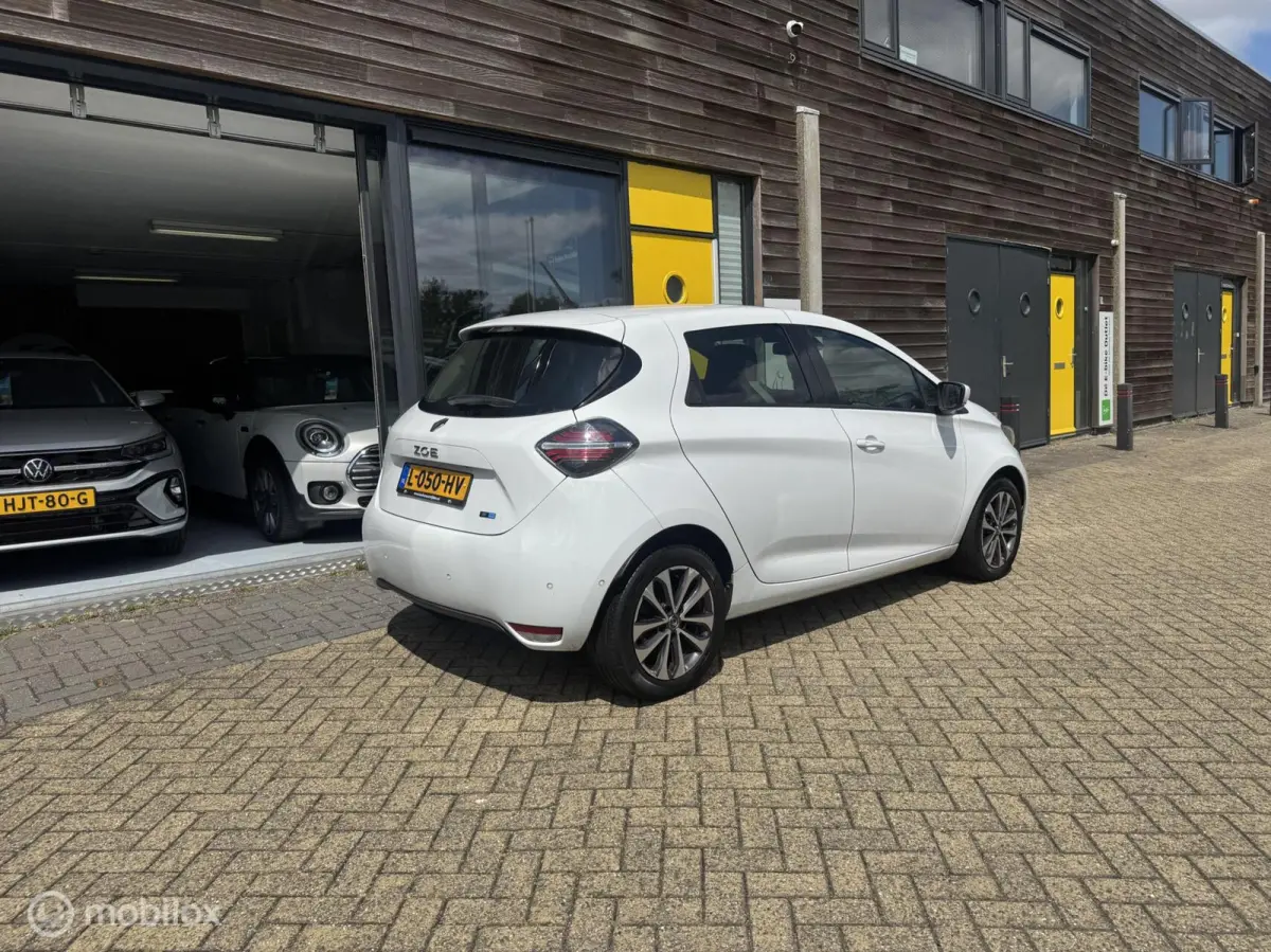 R135 Intens 52 kWh