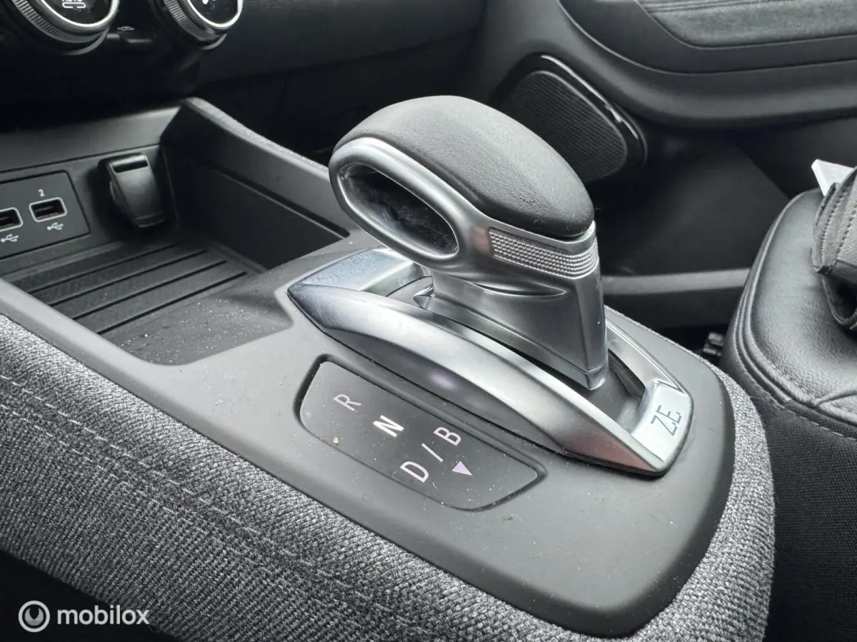 R135 Intens 52 kWh