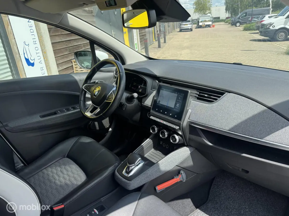 R135 Intens 52 kWh
