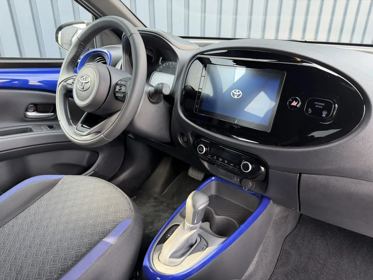 1.0 VVT-i S-CVT Premium | PDC V+A | 10jr GARANTIE | Rijklaar!!