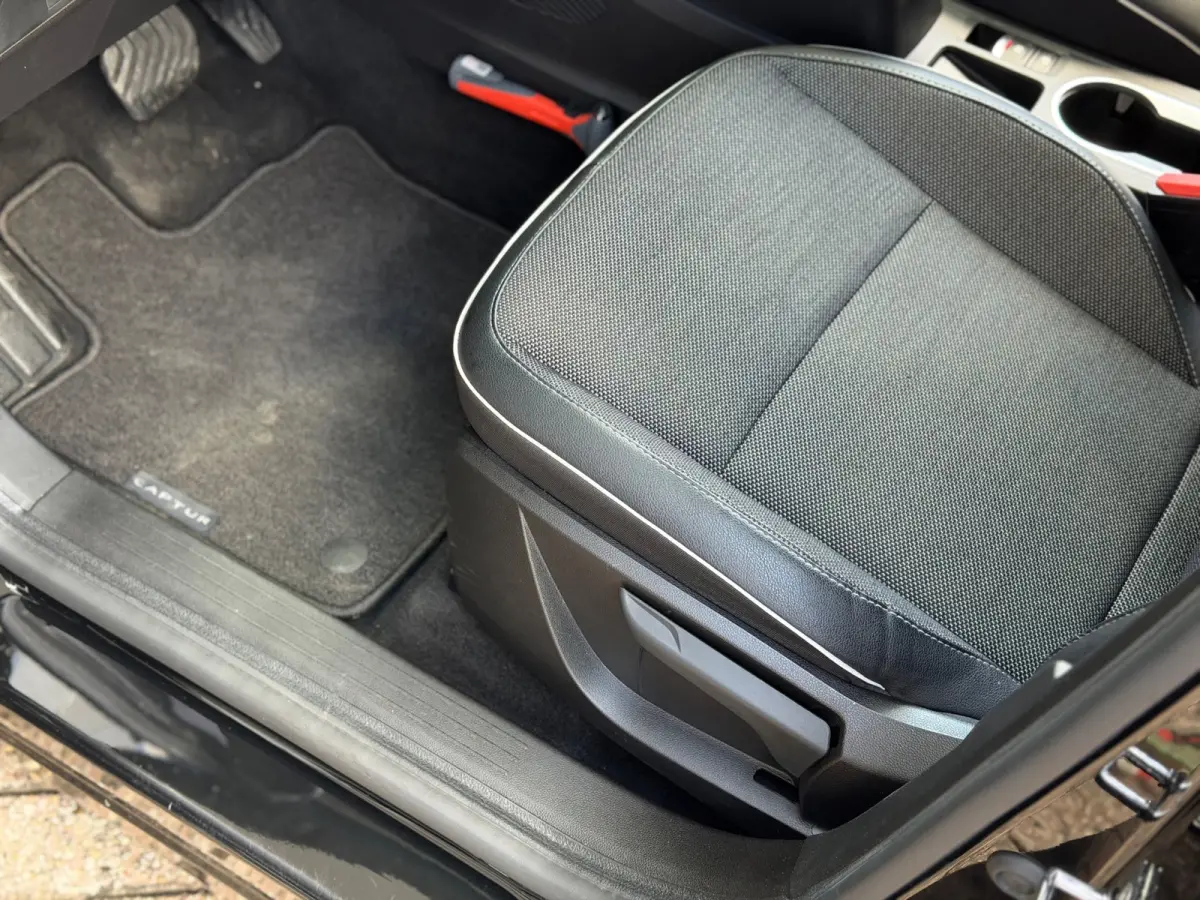 1.6 E-Tech Hybrid 145 Intens AUT NAVI NAP!